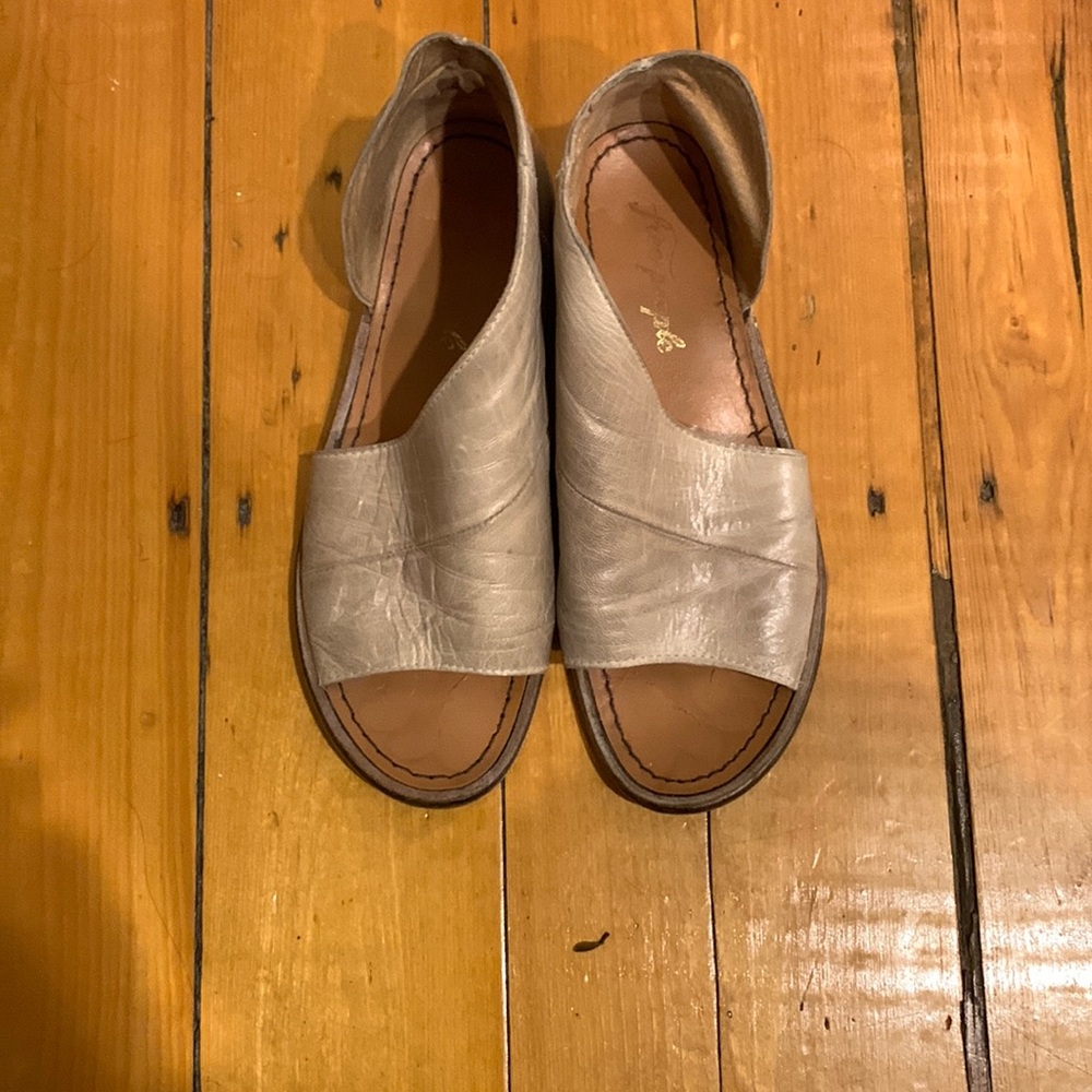 Free People Mont Blanc ankle bootie sandals. Size 38. Made in Spain!